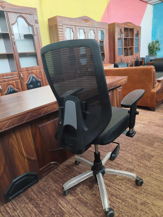 خرید حضوری صندلی در مشهد