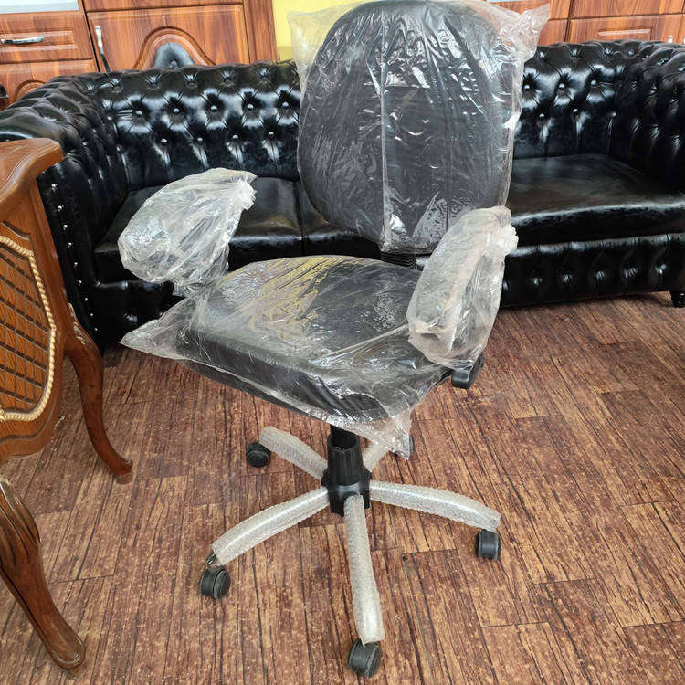 صندلی کامپیوتر استاندارد